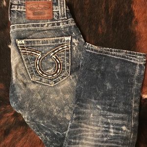 Big Star Distressed Liv Cropped Jean, Capri
